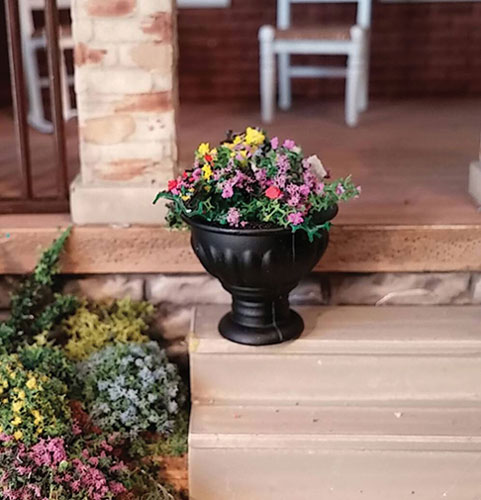 Planter Pots, Black with Flowers, 1/2 Inch Diameter Pot